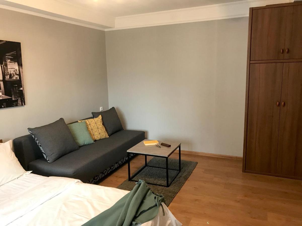 Apartment Olympyska On Velyka Vasylkyvska 45 Киев Экстерьер фото