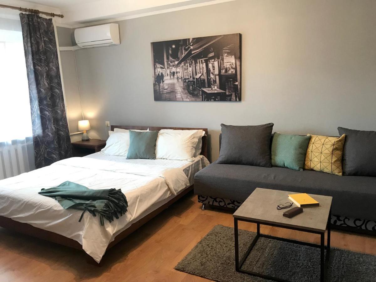 Apartment Olympyska On Velyka Vasylkyvska 45 Киев Экстерьер фото